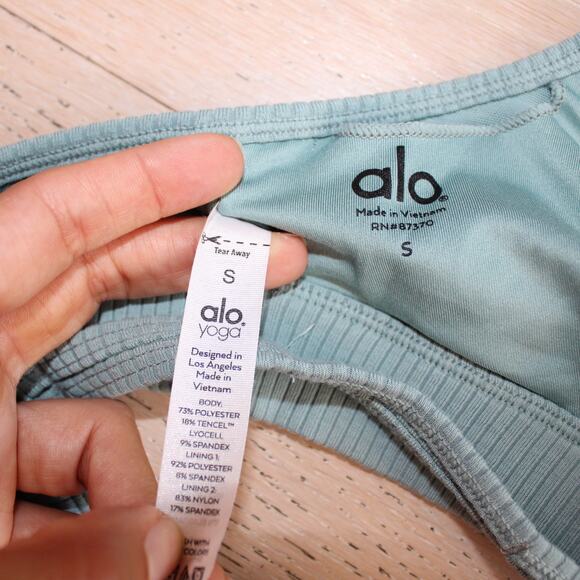 ALO Blissful Ribbed Sports Bra Blue Lightweight Yoga Bra Y-Back | Small - Picture 6 of 7